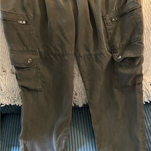 Banana Republic Womens Dark Green Cargo Pants size small